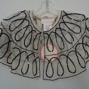 Tutu Du Monde Cape, Black Detail